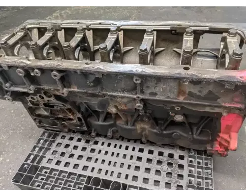 International MAXXFORCE13 Cylinder Block