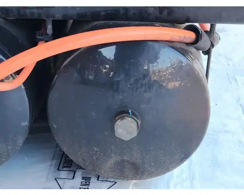 International MV607 Air Tank