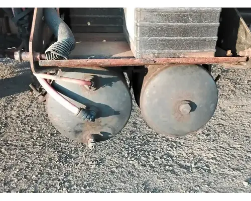 International MV607 Air Tank