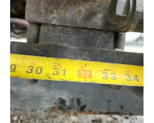 International MV607 Axle Assy, Fr (4WD)