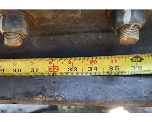 International MV607 Axle Assy, Fr (4WD)