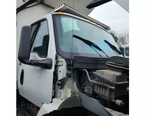 International MV607 Cab