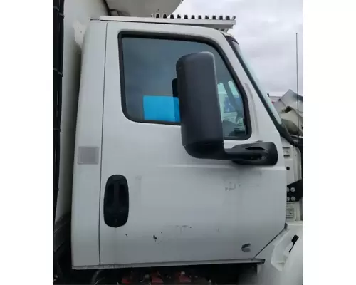 International MV607 Cab