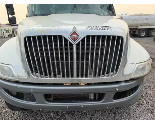 International MV607 Grille