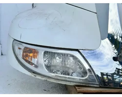 International MV607 Hood
