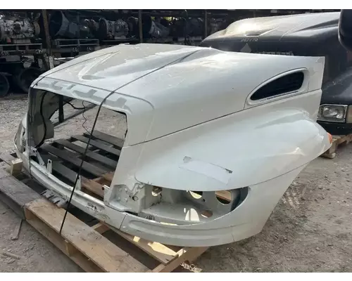 International MV607 Hood