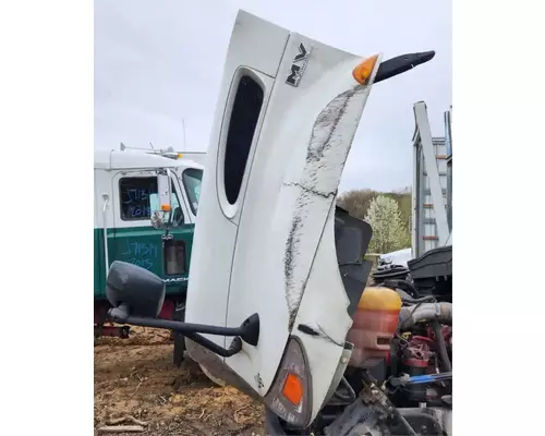 International MV607 Hood