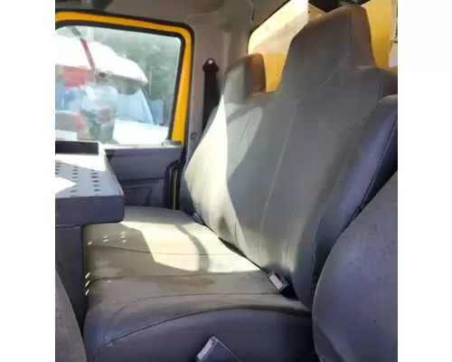 International MV607 Seat, Front