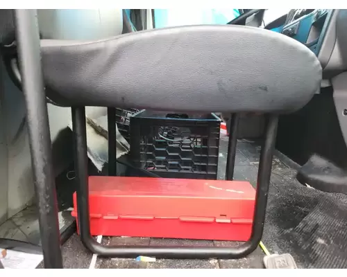 International MV607 Seat, Front