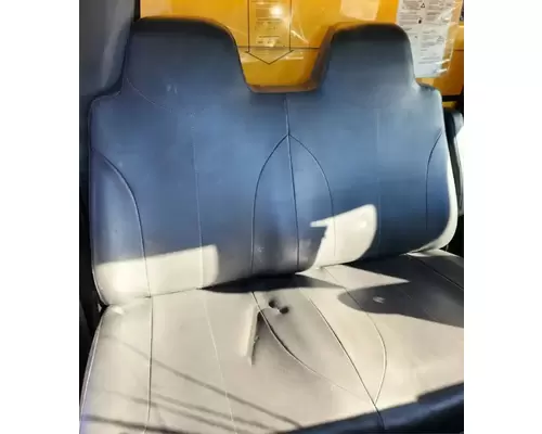 International MV607 Seat, Front