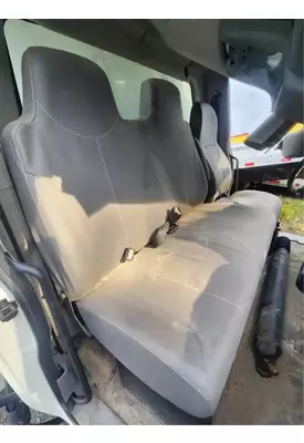 International MV607 Seat, Front