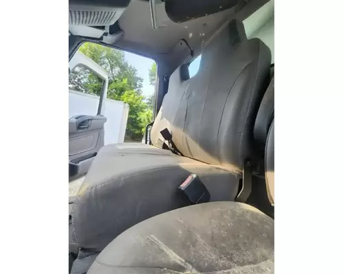 International MV607 Seat, Front