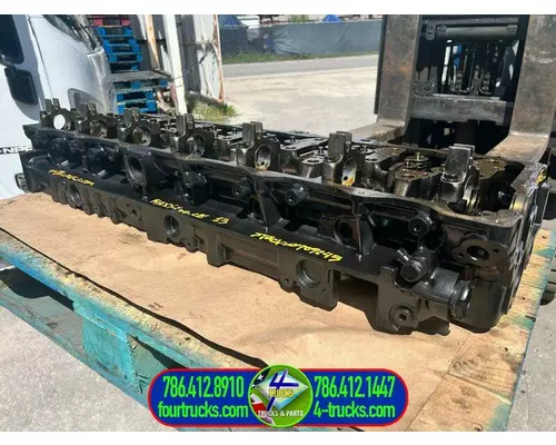 International MaxxForce 13 Cylinder Head