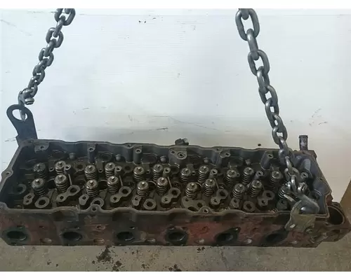 International MaxxForce DT Cylinder Head