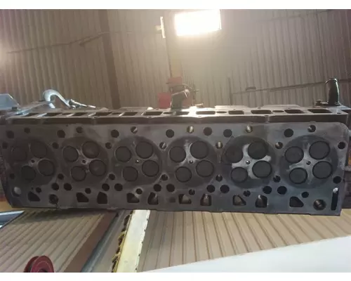 International MaxxForce DT Cylinder Head