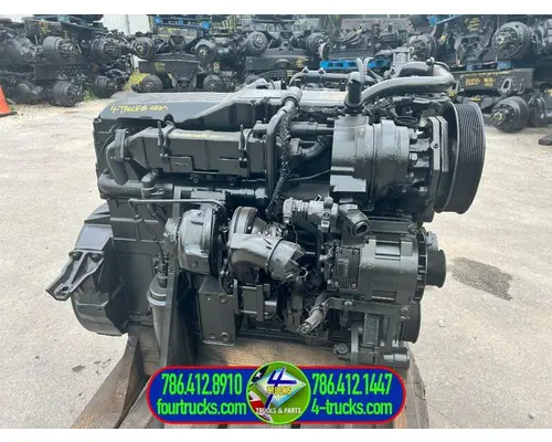 International MaxxForce DT Engine Assembly
