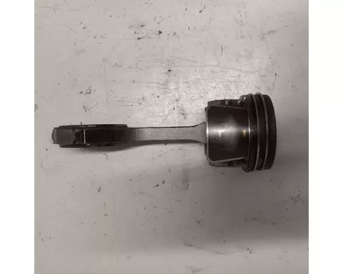 International MaxxForce7 Piston Assembly