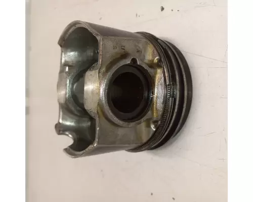 International MaxxForce7 Piston Head