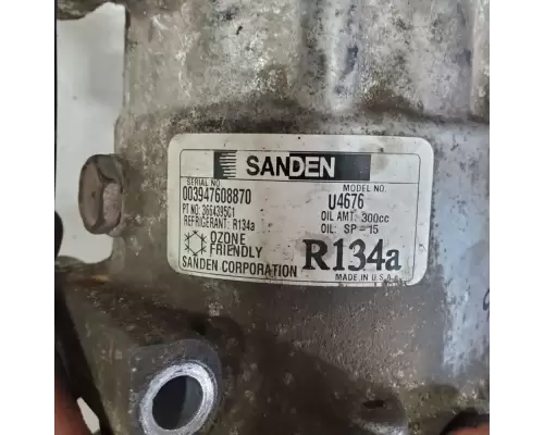 International MaxxForce7 Suspension Compressor