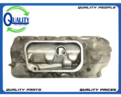 International MaxxForce7 Valve Cover
