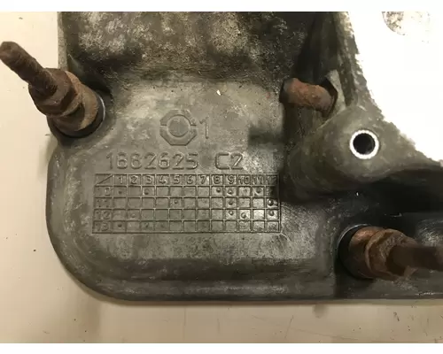 International MaxxForce7 Valve Cover