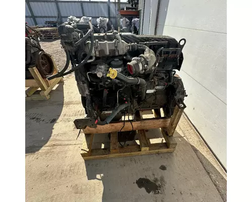 International MaxxForceDT Engine Assembly