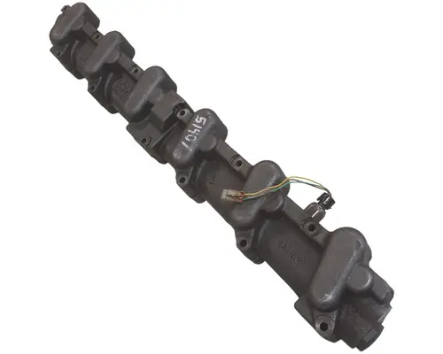 International MaxxForceDT Oil Manifold