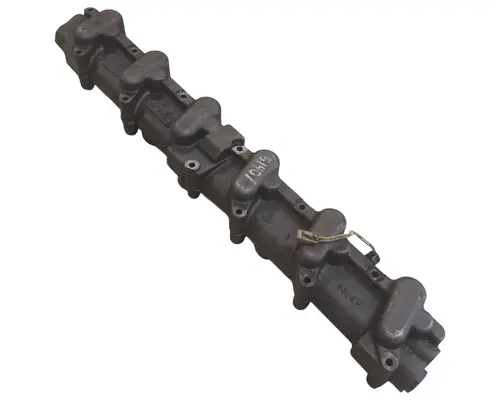 International MaxxForceDT Oil Manifold