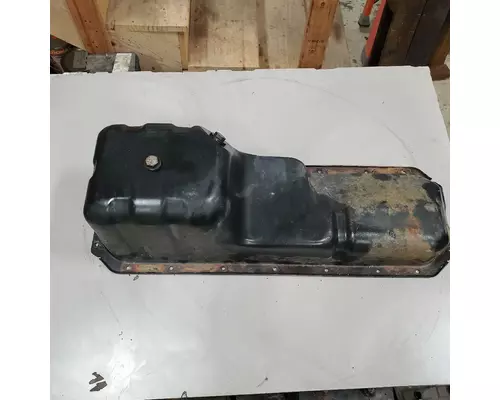 International MaxxForceDT Oil Pan