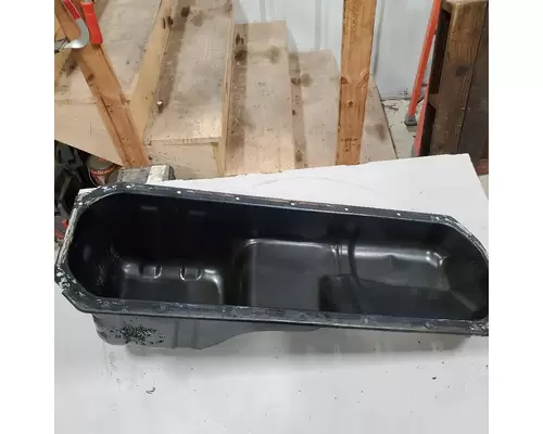 International MaxxForceDT Oil Pan