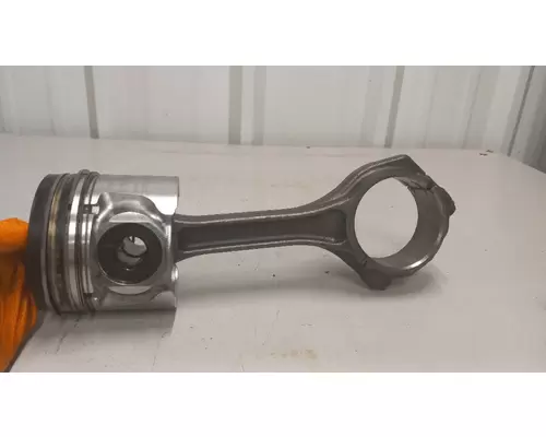 International MaxxForceDT Piston Assembly