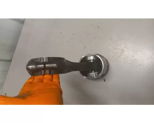 International MaxxForceDT Piston Assembly