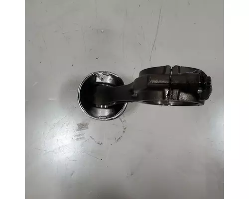 International MaxxForceDT Piston Assembly