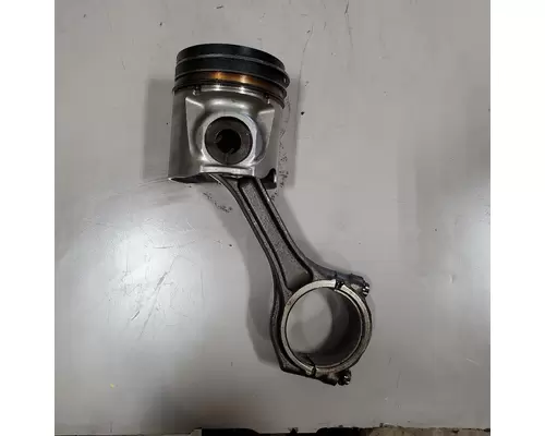 International MaxxForceDT Piston Assembly