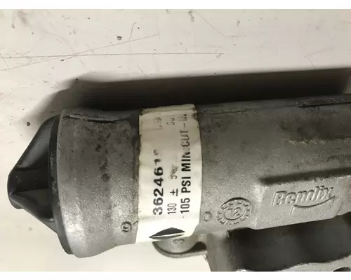 International MaxxForceDT Suspension Compressor