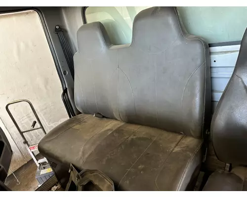 Seat, Front INTERNATIONAL MV607 DTI Trucks