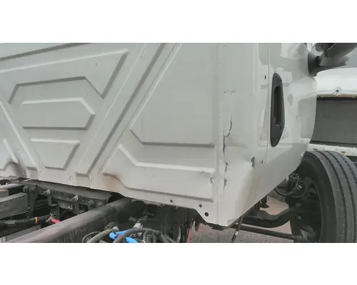 Cab INTERNATIONAL MV LKQ Heavy Truck - Goodys