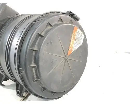 International PC015 Air Cleaner