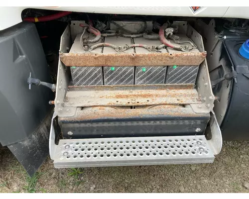 International PROSTAR Battery Box