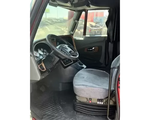 International PROSTAR Cab