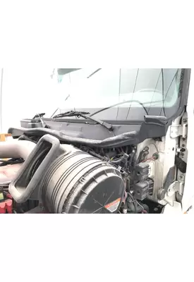 International PROSTAR Cowl