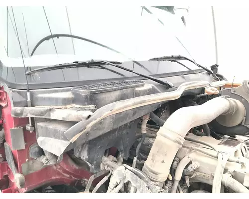 International PROSTAR Cowl