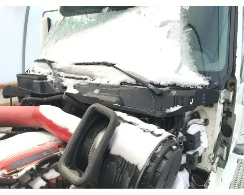 International PROSTAR Cowl