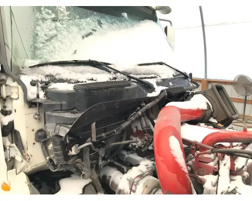 International PROSTAR Cowl