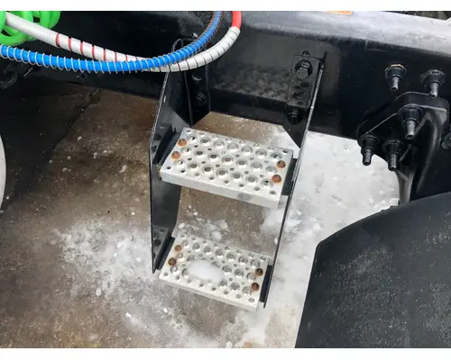 International PROSTAR Engine Brackets, Misc.