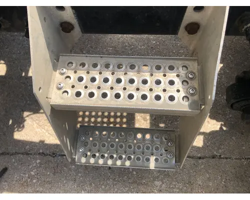 International PROSTAR Engine Brackets, Misc.