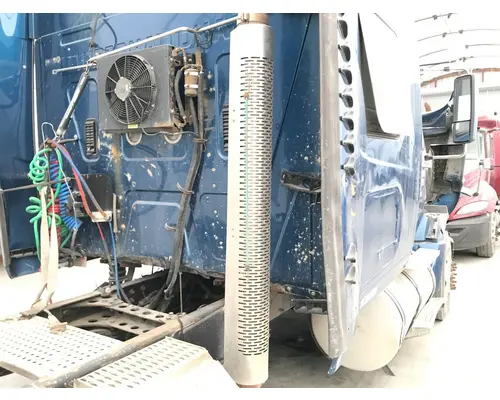 International PROSTAR Exhaust Guard
