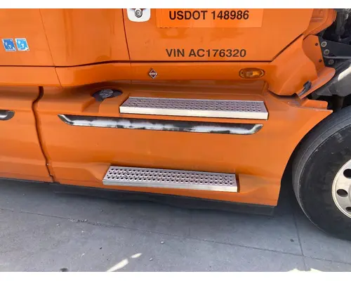International PROSTAR Fairing (Side)