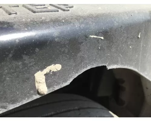 International PROSTAR Fender, Inner