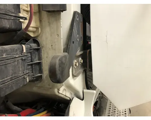 International PROSTAR Hood Rest